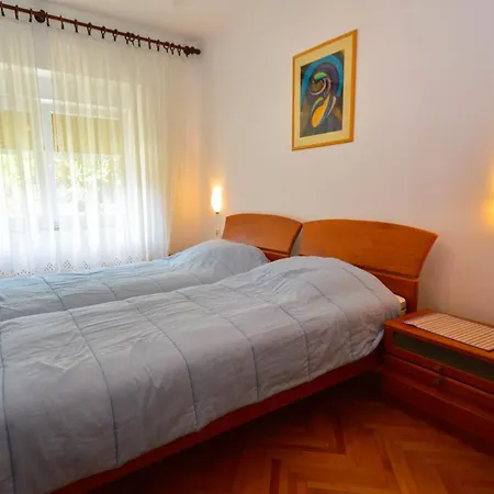 Pula 43 Apartment Veruda